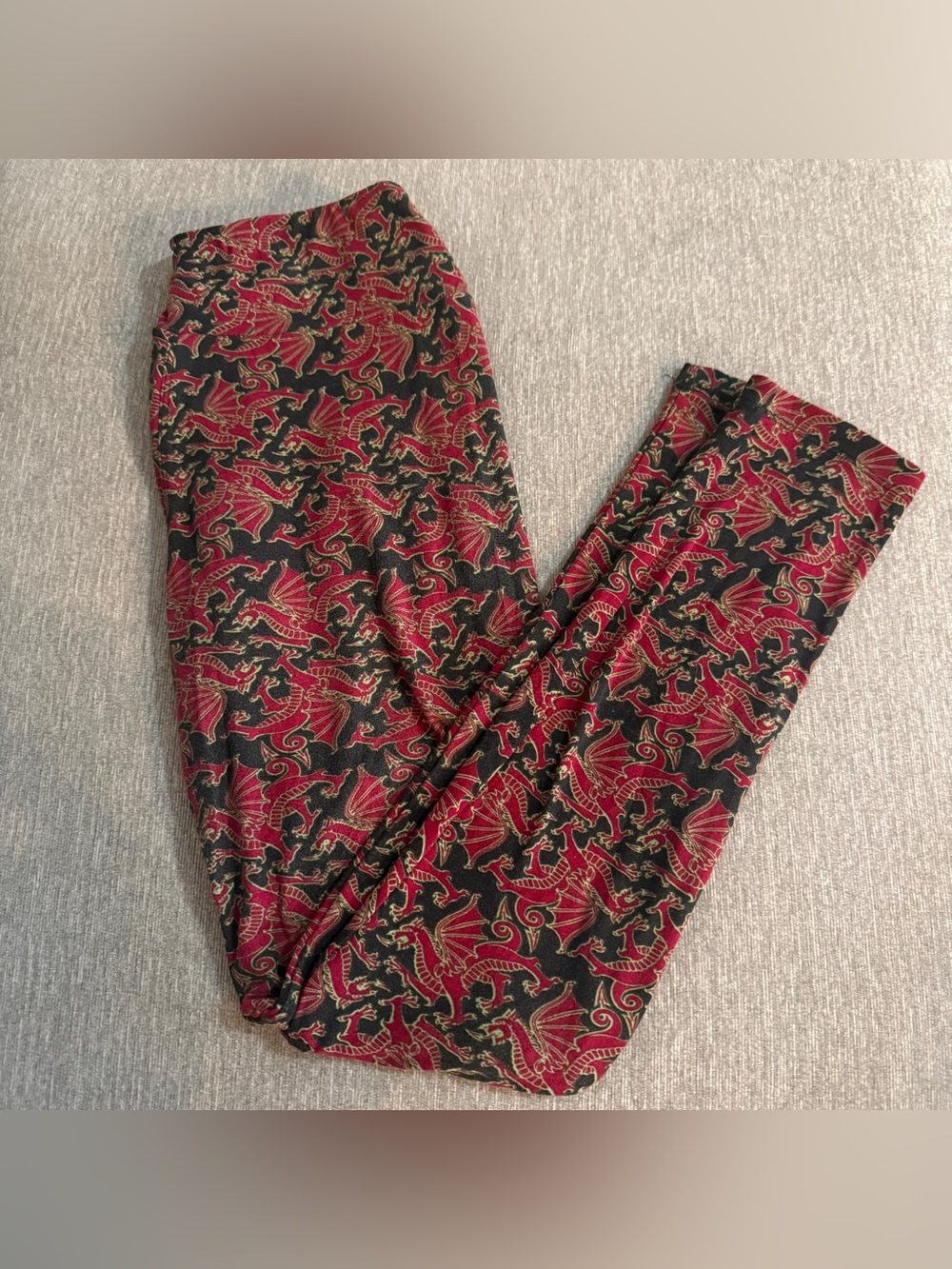 LuLaRoe Red and Black Dragon Print Leggings - one size